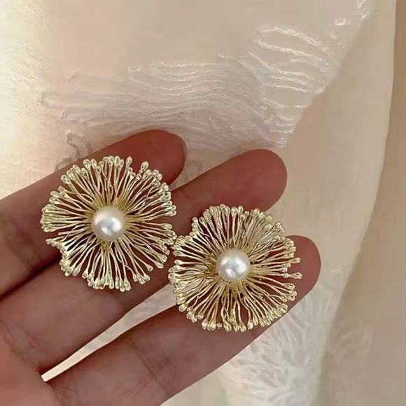 Gold Floral Earrings with Pearl Center - Picture 1 of 3